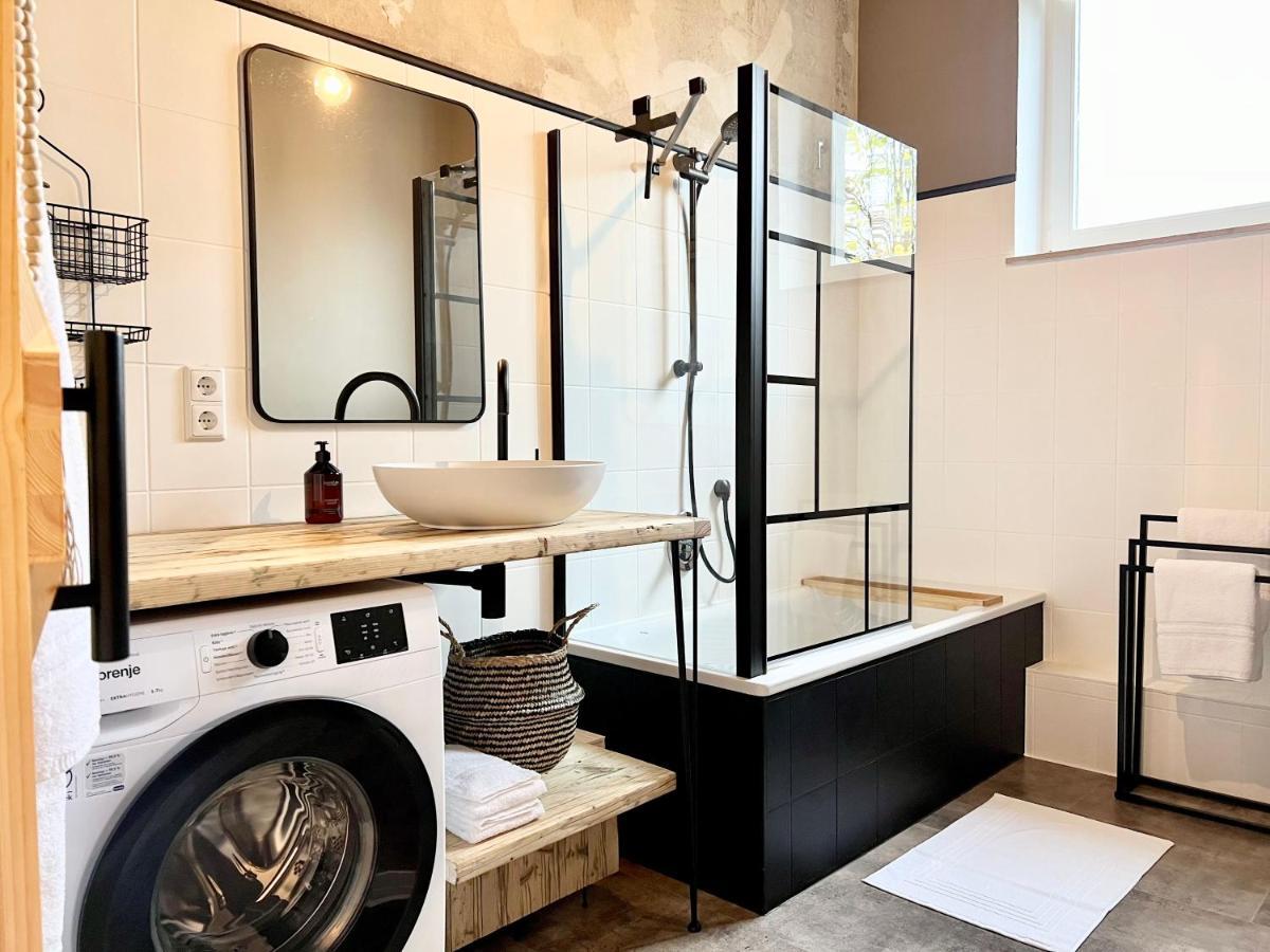 Makers And Rooms Apartment 01 Pauline 110Qm Parkplatz 1-4 Personen Ντέτμολντ Εξωτερικό φωτογραφία